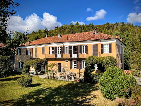 Exterior - Vrbo Property (Casalborgone)