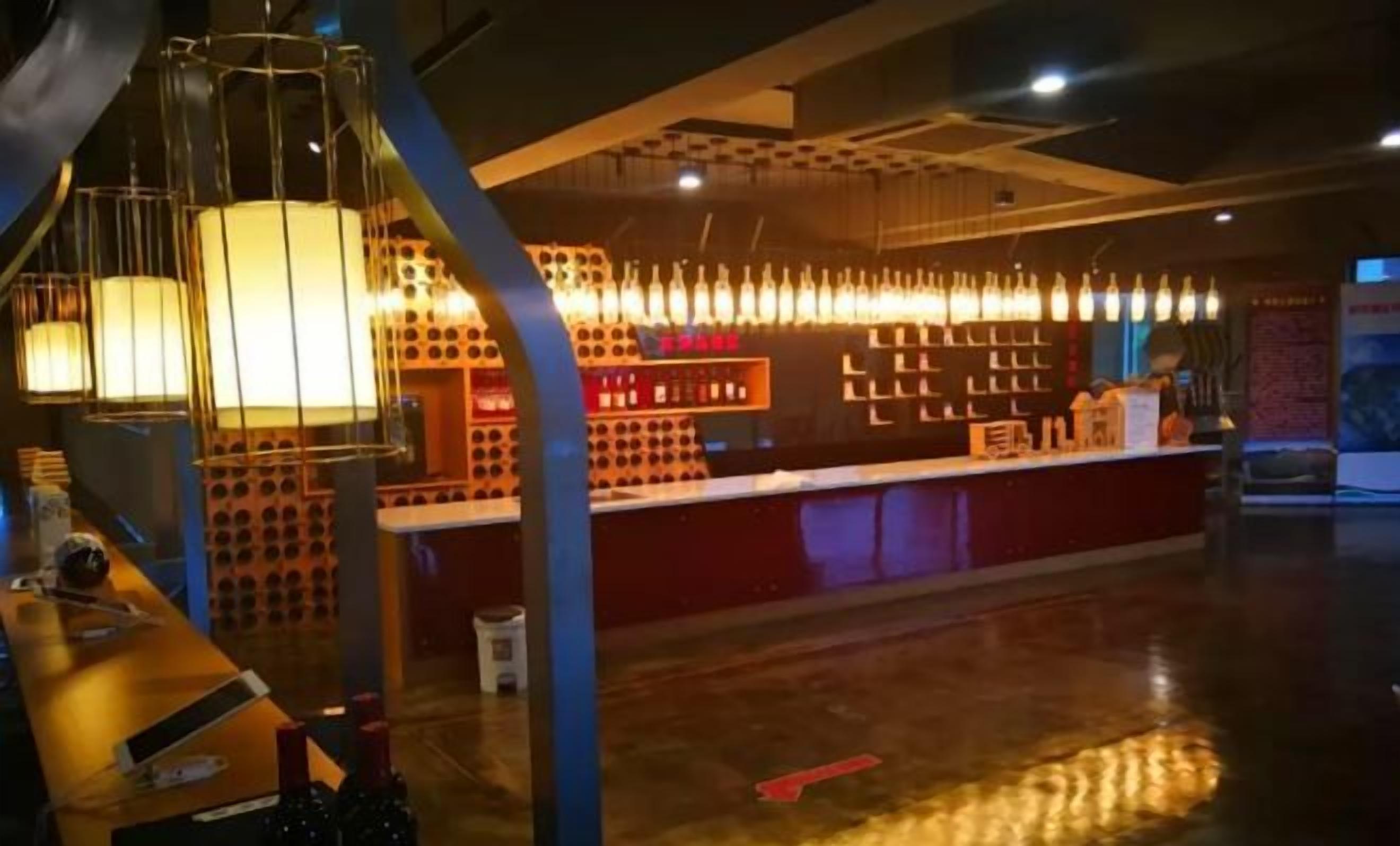 Bar (in der Unterkunft)