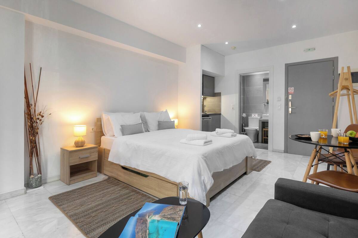 Studio Suite tiện nghi đơn giản, ban công | Bàn ủi/dụng cụ ủi quần áo, nôi/giường cho trẻ sơ sinh (phụ phí) 