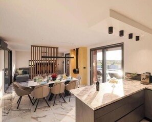 Dining - Villa Royal Sands (Privlaka)