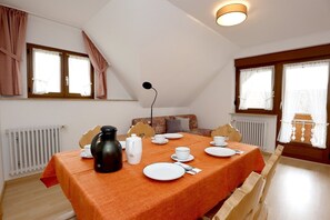 Dining - Vrbo Property (Friedenweiler)