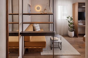 Deluxe Room | In-room safe, desk, laptop workspace, iron/ironing board (on request)