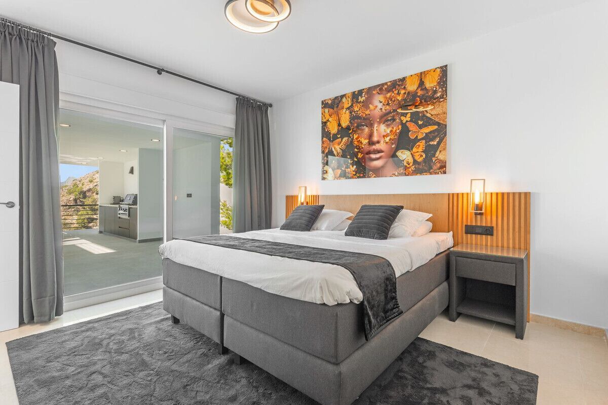 4 chambres, fer et planche à repasser, Wi-Fi, draps fournis