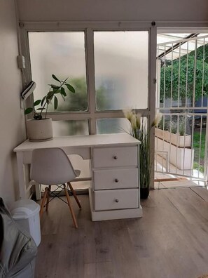 Interior - Leaf & Lark (Bloemfontein)