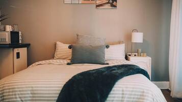 Iron/ironing board