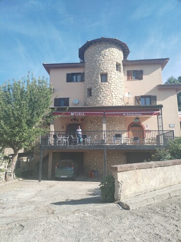hostal frias de albarracin