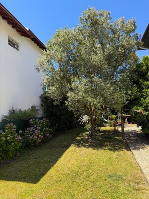 Property grounds - Vrbo Property (Anglet)