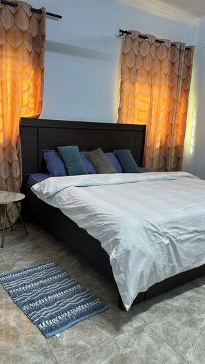 3 Schlafzimmer, Bügeleisen/Bügelbrett, WLAN