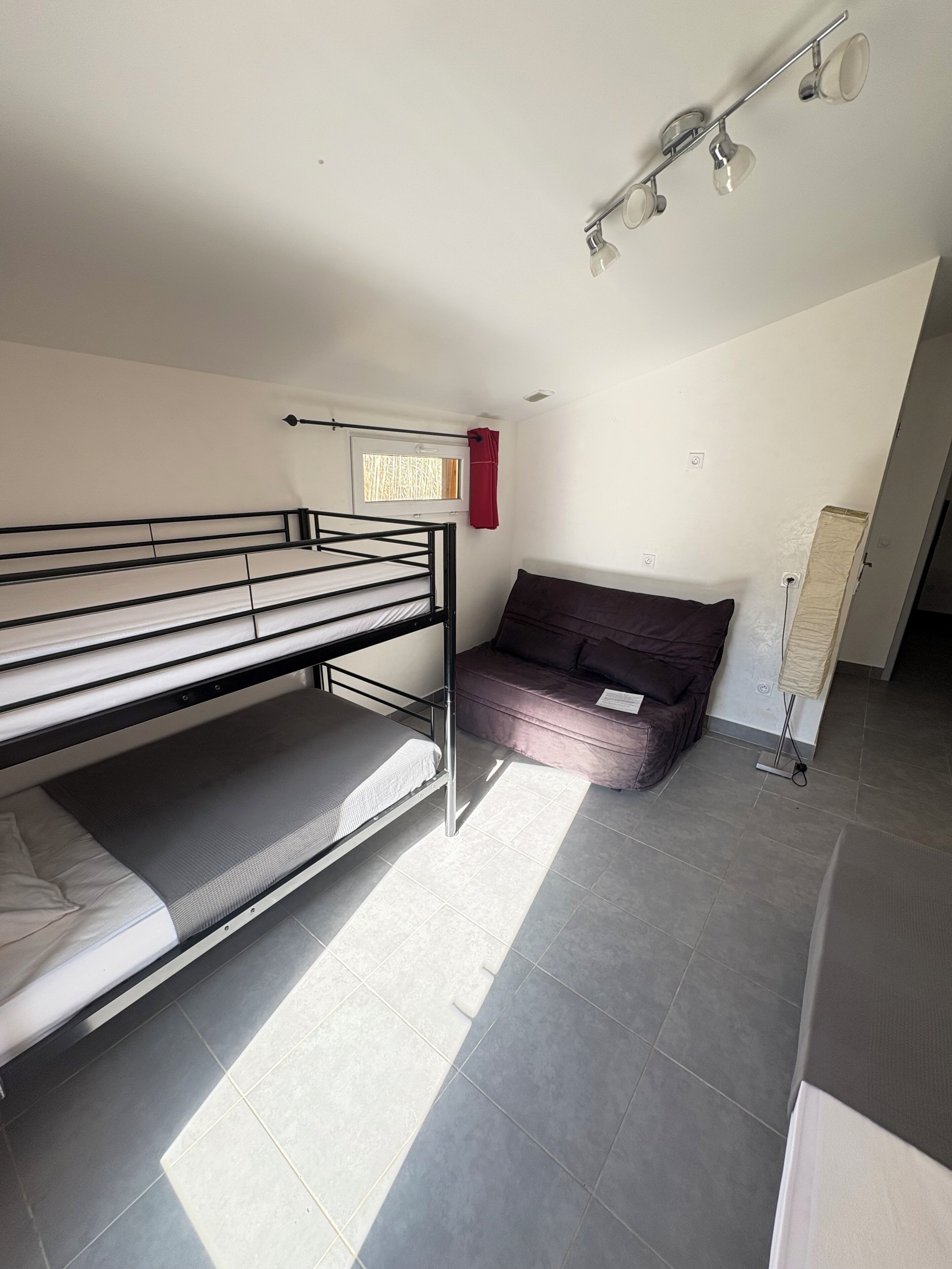 6 bedrooms