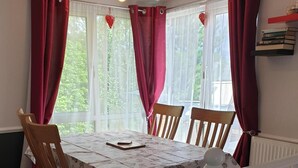 Dining - Wooden 3-bed Lodge, Sleeps 9/10 With Front Decking (Fleetwood)
