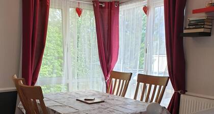 Wooden 3-bed Lodge, Sleeps 9/10 With Front Decking