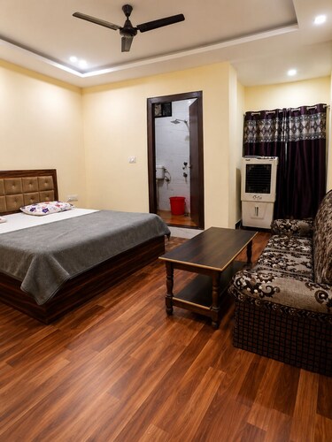 OBEROI RESIDENCY 