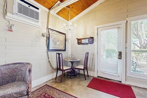 Interior - Cozy Retreat in Fredericksburg - Two Homes Perfect for Large Groups (Fredericksburg)