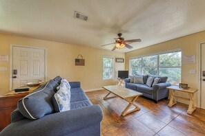 Living area - Dog-friendly riverfront home with outdoor space (Burnet)