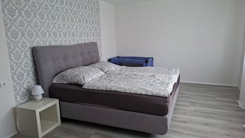 2 Schlafzimmer, Bügeleisen/Bügelbrett, WLAN, Bettwäsche