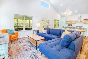 TV, DVD player - Lakefront dog-friendly home with kayaks, SUP's, huge screened porch (Burnet)