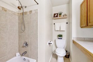Bathroom - Blue Casa Rio | Riverfront oasis with private beach, deck & fire pit (Kingsland)