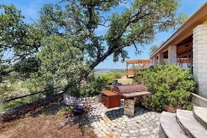 Terrace/patio - Regal riverfront home with 2 cabins - 2 miles to marina (Spicewood)
