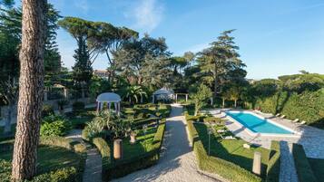 Piscina all'aperto
