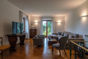 Living area - Vigne Franceschini Resort - villa with pool in the heart of Rome (Roma)