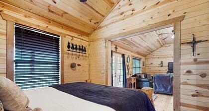Dog-friendly gem on 11 acres w/valley views, deck, gas grill, fireplace