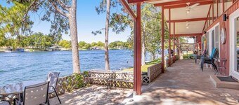 Multiple, dog-friendly waterfront homes with Lake LBJ views - snowbird-friendly