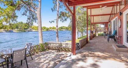 Multiple, dog-friendly waterfront homes with Lake LBJ views - snowbird-friendly
