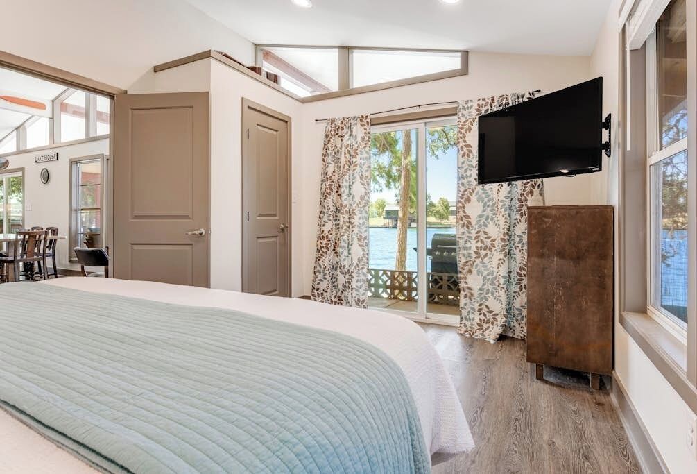 4 bedrooms, WiFi (free)