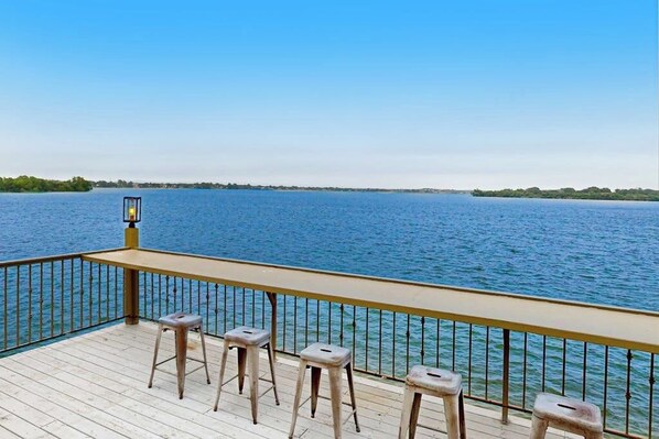 Property grounds - Luxe lakefront retreat with private pool, spa, lakeside terrace, gourmet kitchen (Horseshoe Bay)