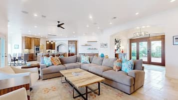 Smart TV, fireplace, books, stereo