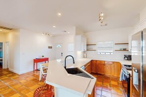 Private kitchen - Waterfront home w/open layout kitchen, lg deck, W/D, Private dock with kayaks, (Lago Vista)