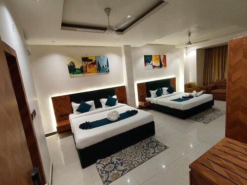 Hotel Kutumb Vatika