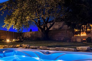 Bañera de hidromasaje exterior