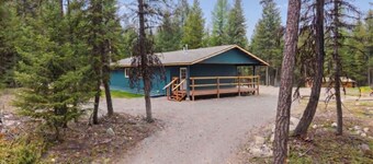 Modern Montana Woodland Retreat on 20 Acres