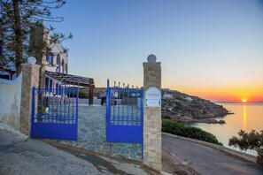 Property grounds - LOTOS SUITE (Kini)