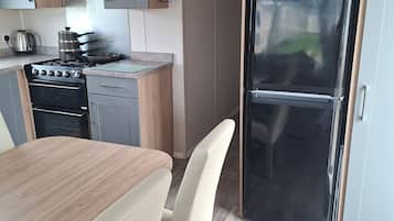 Cottage | Private kitchen | Cookware/dishes/utensils
