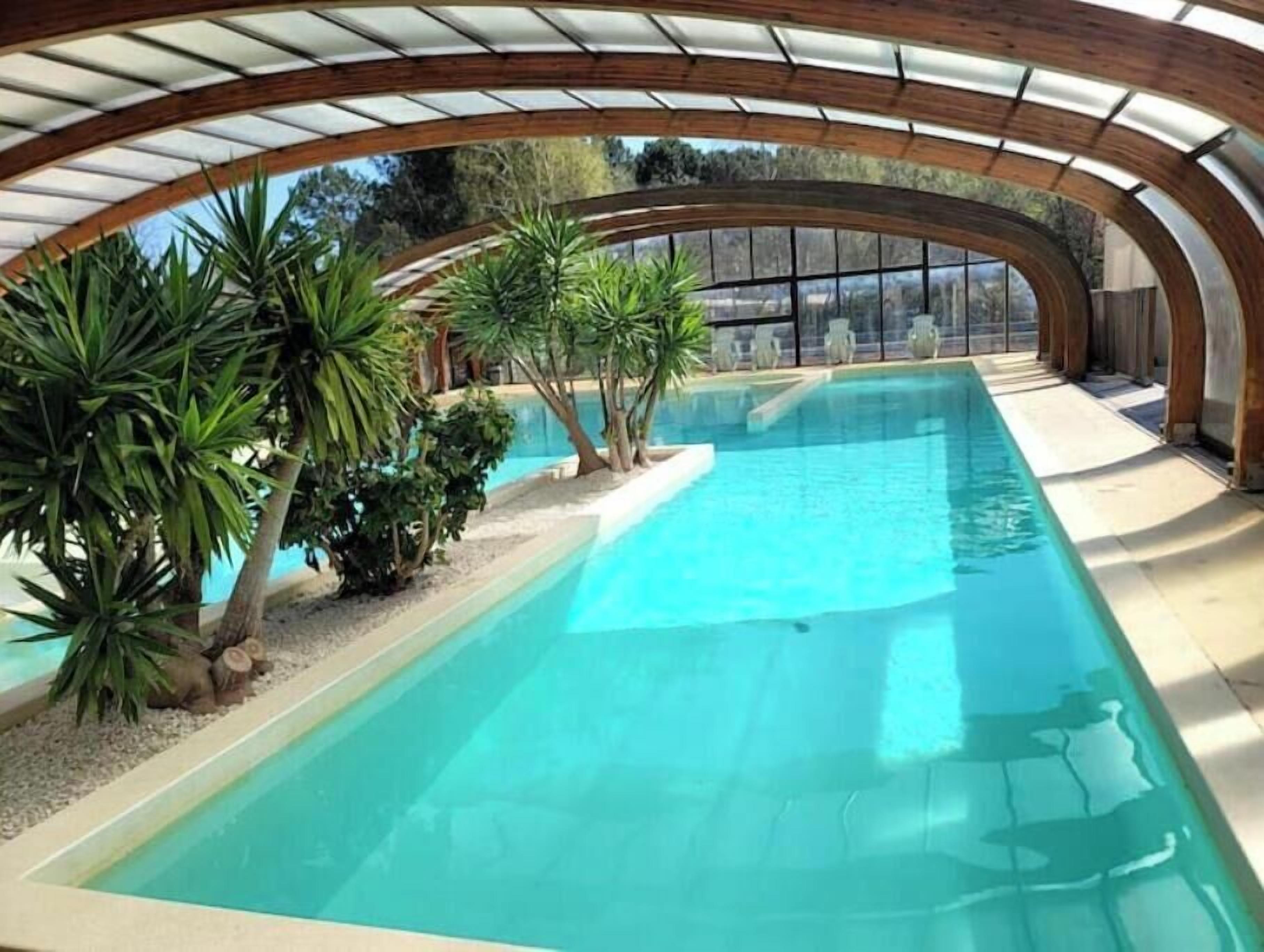 Indoor pool, outdoor pool