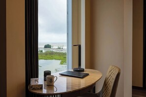 Dining - Best Western Plus Bay Hills (Himchori)