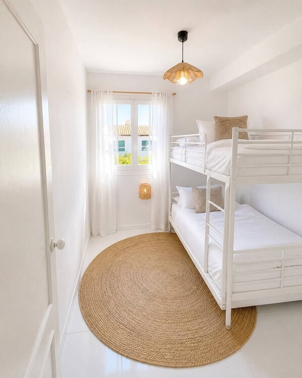 Room - Vrbo Property (Tarragona)