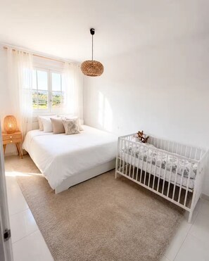 Room - Vrbo Property (Tarragona)