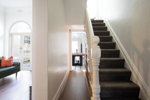 Interior - Huge Heritage Terrace, Walk to KX, Parking, BBQ (Darlinghurst)