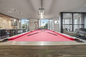 Games room - Bright 2BR/2BA Tampa Haven: Productivity & Relaxation (Tampa)
