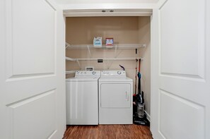 Interior - Bright 2BR/2BA Tampa Haven: Productivity & Relaxation (Tampa)
