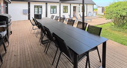 RĂžbro MĂžlle â A Peaceful Retreat with Nature, Sea Views & Accommodation for 18.