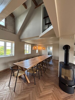 Dining - Røbro Mølle – A Peaceful Retreat with Nature, Sea Views & Accommodation for 18. (Røbro)