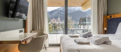 Double Room with Mountain View and balcony no.7 | Wifi gratis
