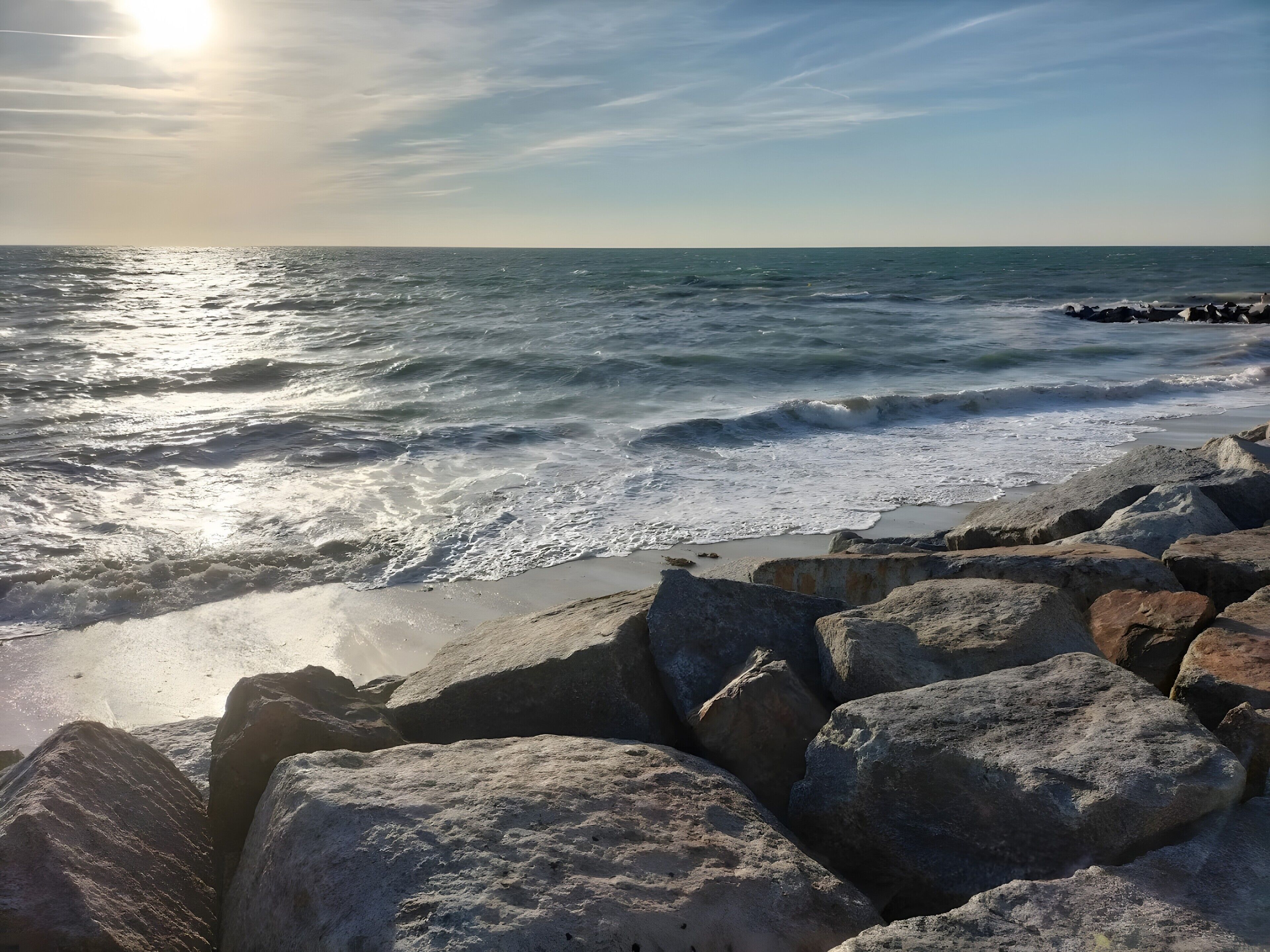 Una spiaggia nelle vicinanze