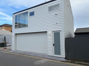 Exterior - Seascape Cottage (Glenelg)