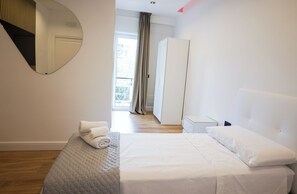 Iron/ironing board, WiFi - Luxury Room - Premium Comfort & Total Relaxation (Napoli)