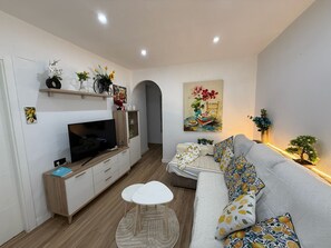 Living area - Vrbo Property (Córdoba España)